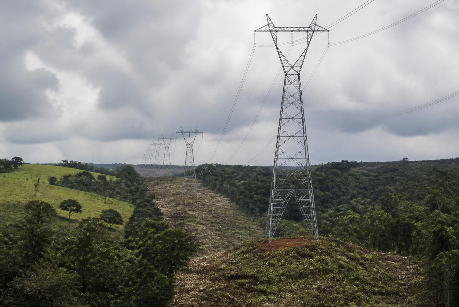 Linhas de transmissão
